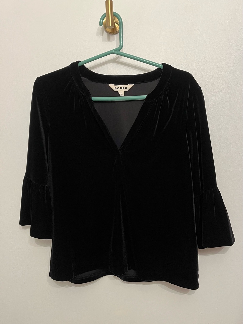 Boden Black notch neck frill velvet top like new